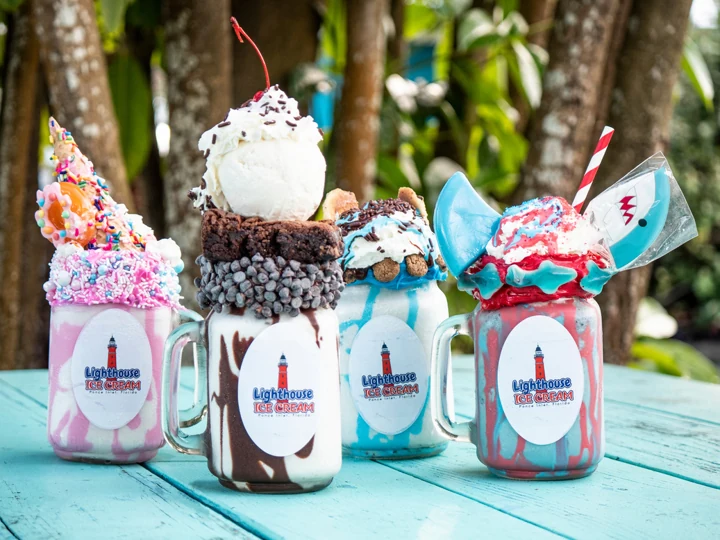 Cookie Monster, Shark Bite, Mermaid, Sea Turtle and Brownie extreme milkshakes